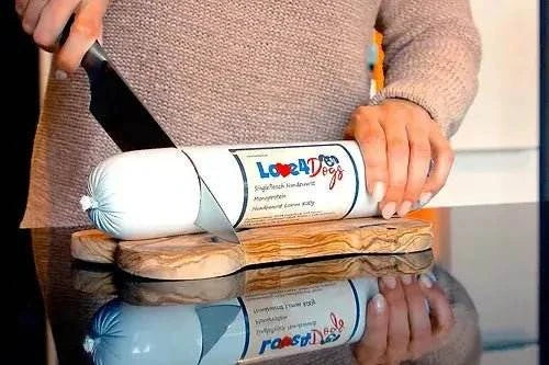 Singlefleisch Hundewurst schnittfest (97% Muskelfleisch) in 10 Sorten 800g - Love4Pets